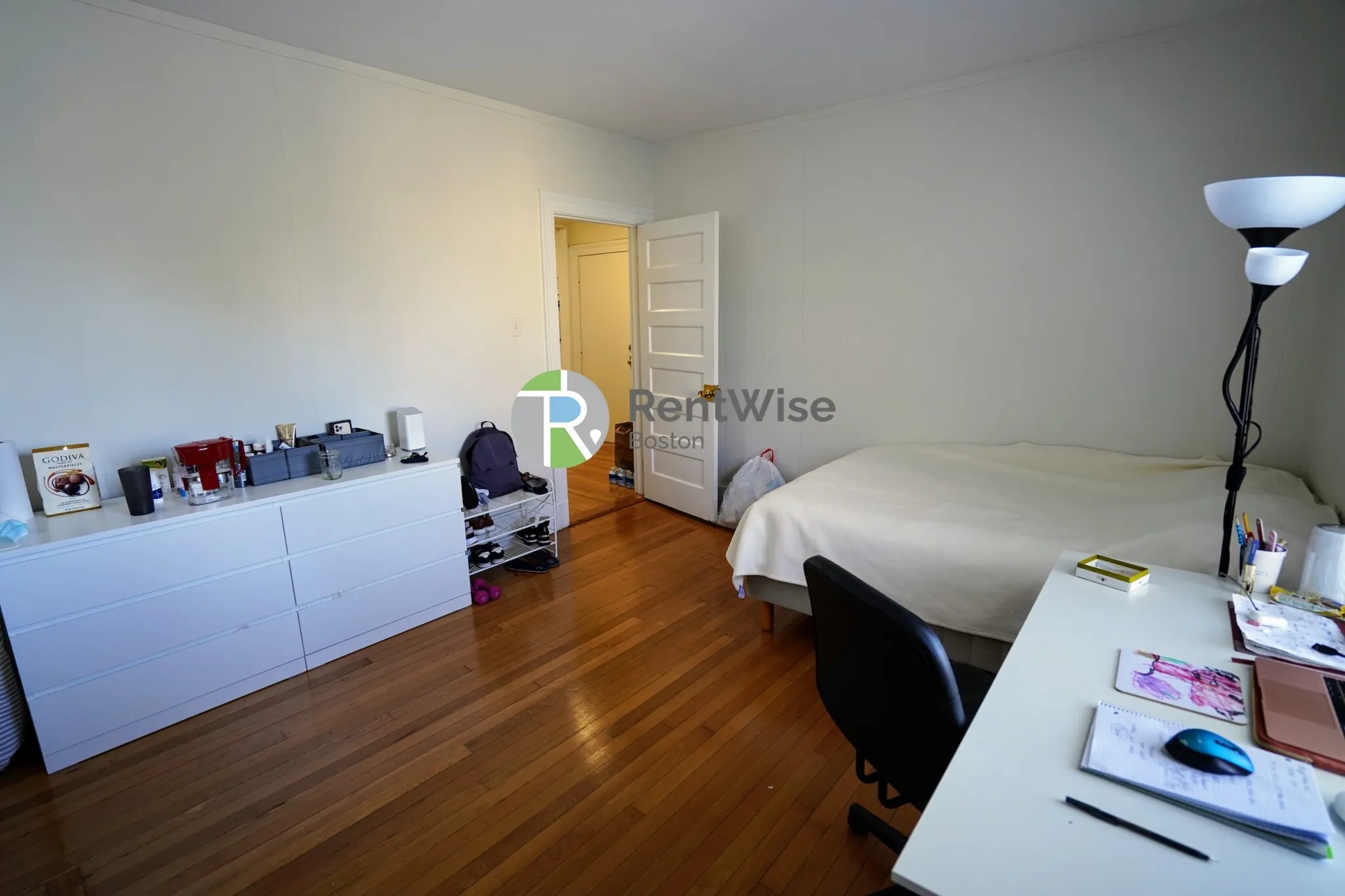 4 bed, 2 bath apartment for rent at 3 Ashford Ct Unit 3, Allston — photo 16 of 19