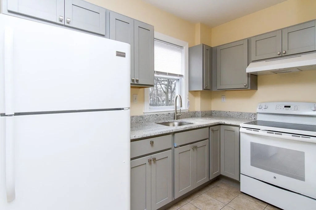 3 bed, 1 bath apartment for rent at 3 Atlantic Ave Unit 0, Attleboro — photo 3 of 26
