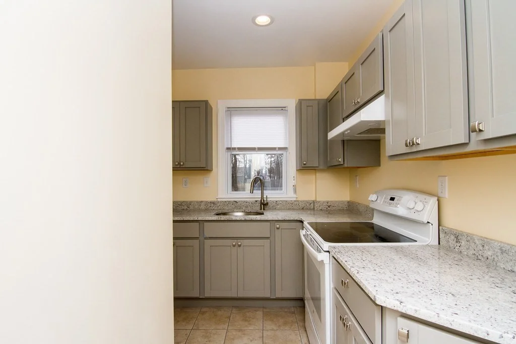 3 bed, 1 bath apartment for rent at 3 Atlantic Ave Unit 0, Attleboro — photo 5 of 26