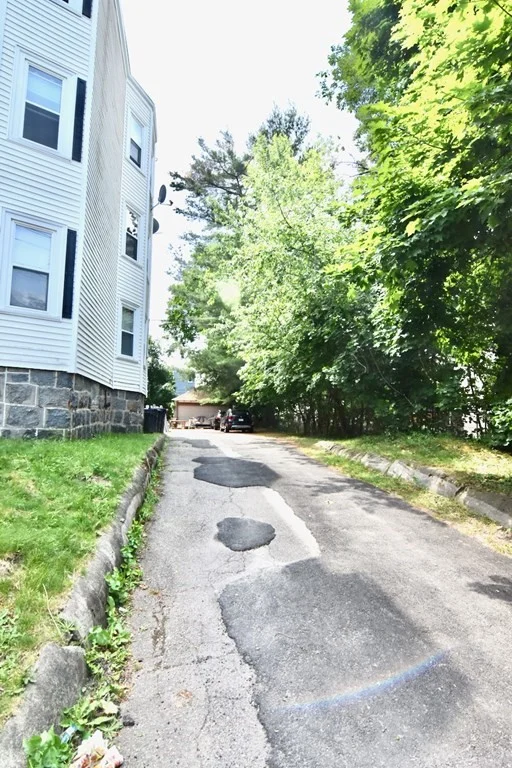 3 bed, 1 bath apartment for rent at 3 Bailey St Unit 2, Dorchester — photo 17 of 17