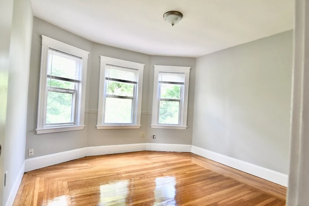 3 bed, 1 bath apartment for rent at 3 Bailey St Unit 2, Dorchester — photo 3 of 17