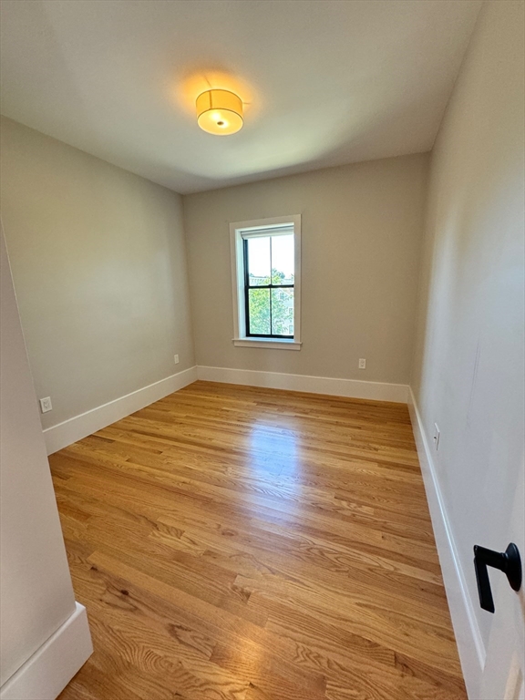 3 bed, 2 bath apartment for rent at 3 Bartlett St Unit 2, Charlestown — photo 5 of 19