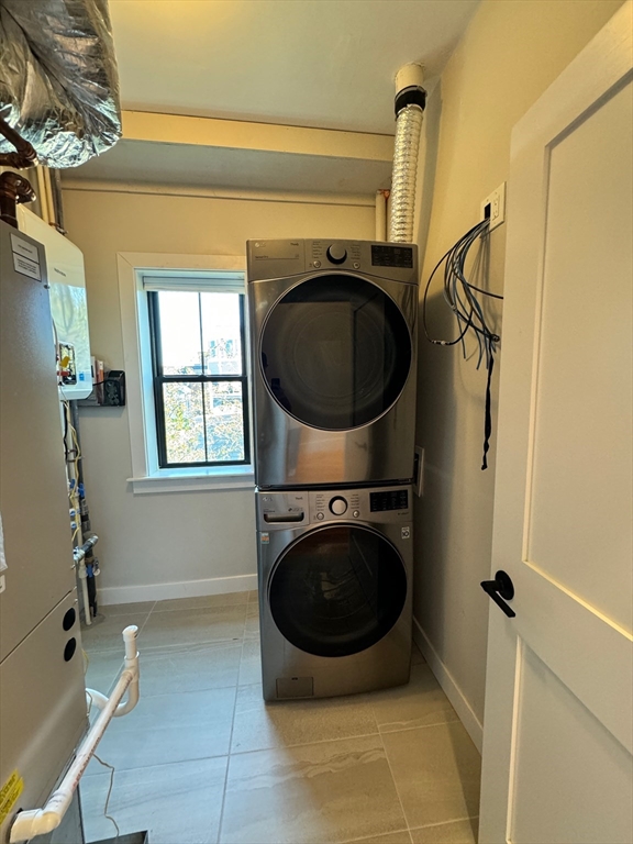 3 bed, 2 bath apartment for rent at 3 Bartlett St Unit 2, Charlestown — photo 6 of 19
