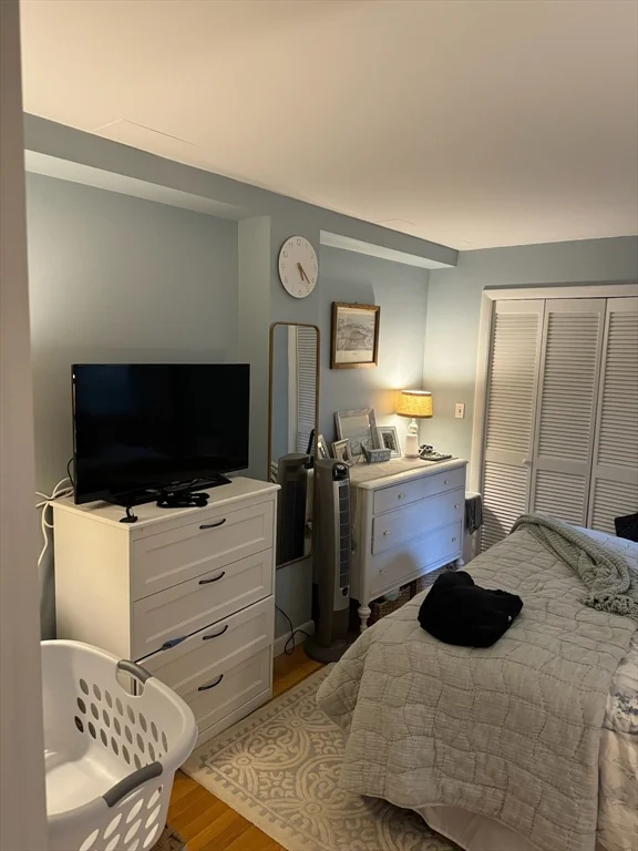 1 bed, 1 bath apartment for rent at 3 Bartlett Unit B, Charlestown — photo 5 of 10