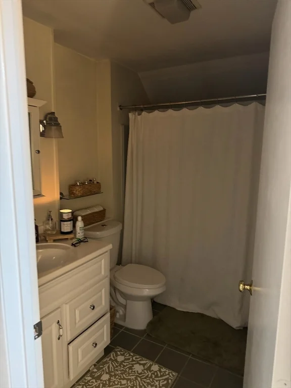 1 bed, 1 bath apartment for rent at 3 Bartlett Unit B, Charlestown — photo 3 of 10