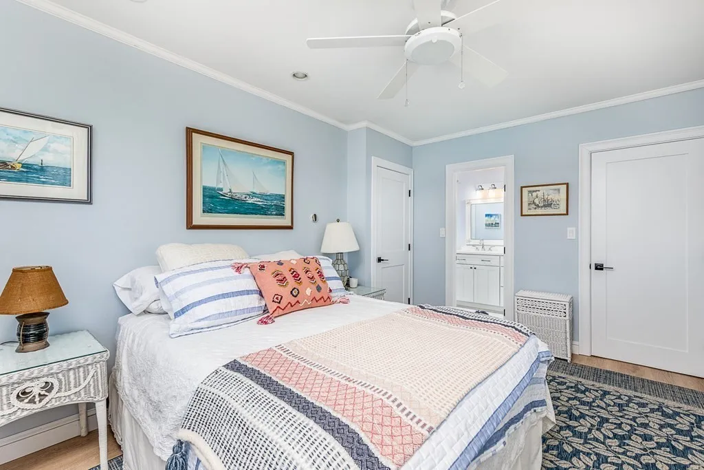 3 bed, 2 bath apartment for rent at 3 Bass Rock Ln, Marblehead — photo 14 of 27