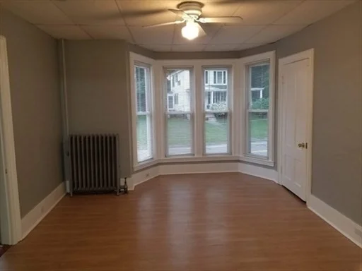 3 bed, 1 bath apartment for rent at 3 Beech St Unit 1, Gardner — photo 3 of 9