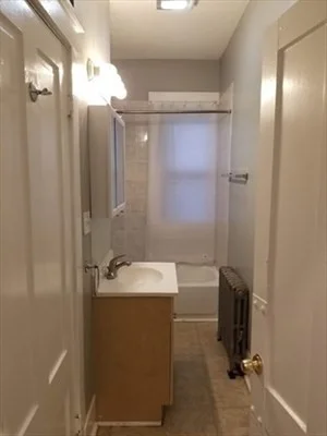 3 bed, 1 bath apartment for rent at 3 Beech St Unit 1, Gardner — photo 9 of 9