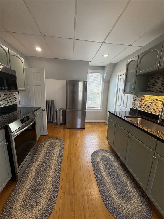 2 bed, 1 bath apartment for rent at 3 Beech Unit 2, Gardner — photo 2 of 14