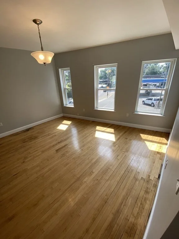 5 bed, 2 bath apartment for rent at 3 Bellevue Unit -, Waltham — photo 15 of 22