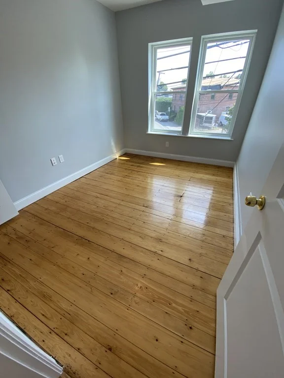 5 bed, 2 bath apartment for rent at 3 Bellevue Unit -, Waltham — photo 20 of 22