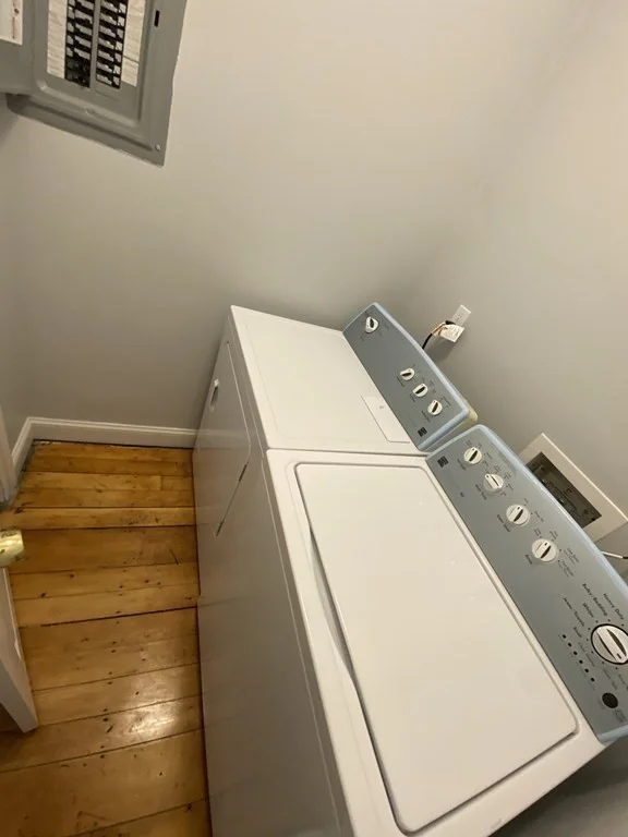 5 bed, 2 bath apartment for rent at 3 Bellevue Unit -, Waltham — photo 9 of 22