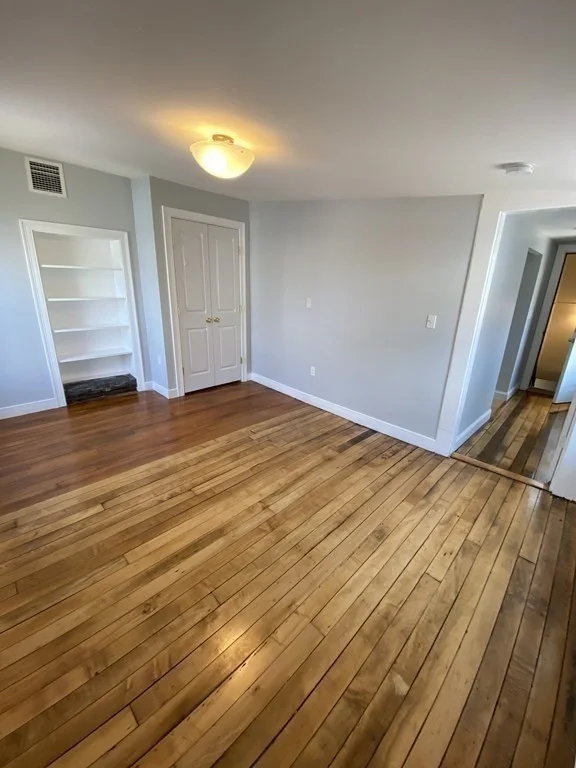 5 bed, 2 bath apartment for rent at 3 Bellevue Unit -, Waltham — photo 11 of 22