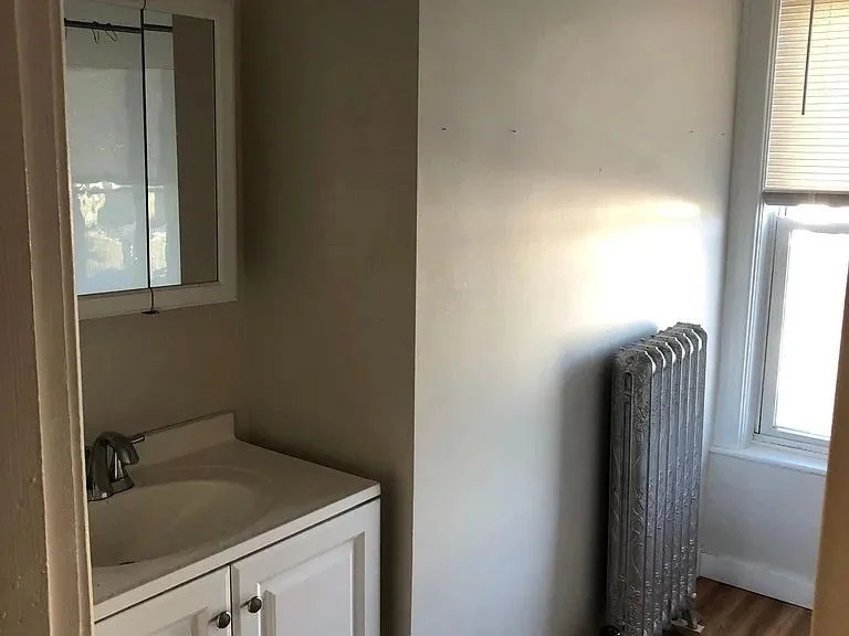 3 bed, 1 bath apartment for rent at 3 Belmont St Unit 2, Lowell — photo 13 of 15