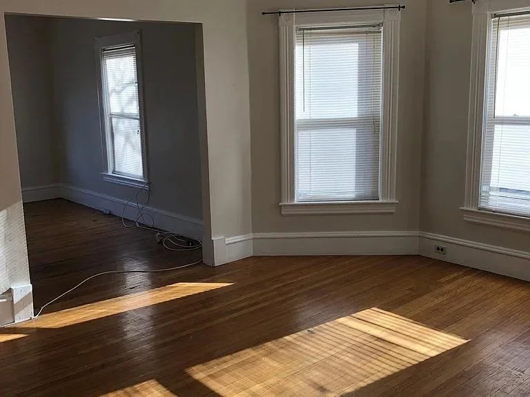 3 bed, 1 bath apartment for rent at 3 Belmont St Unit 2, Lowell — photo 8 of 15