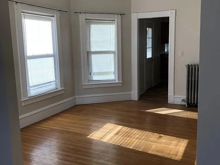 3 bed, 1 bath apartment for rent at 3 Belmont St Unit 2, Lowell — photo 7 of 15
