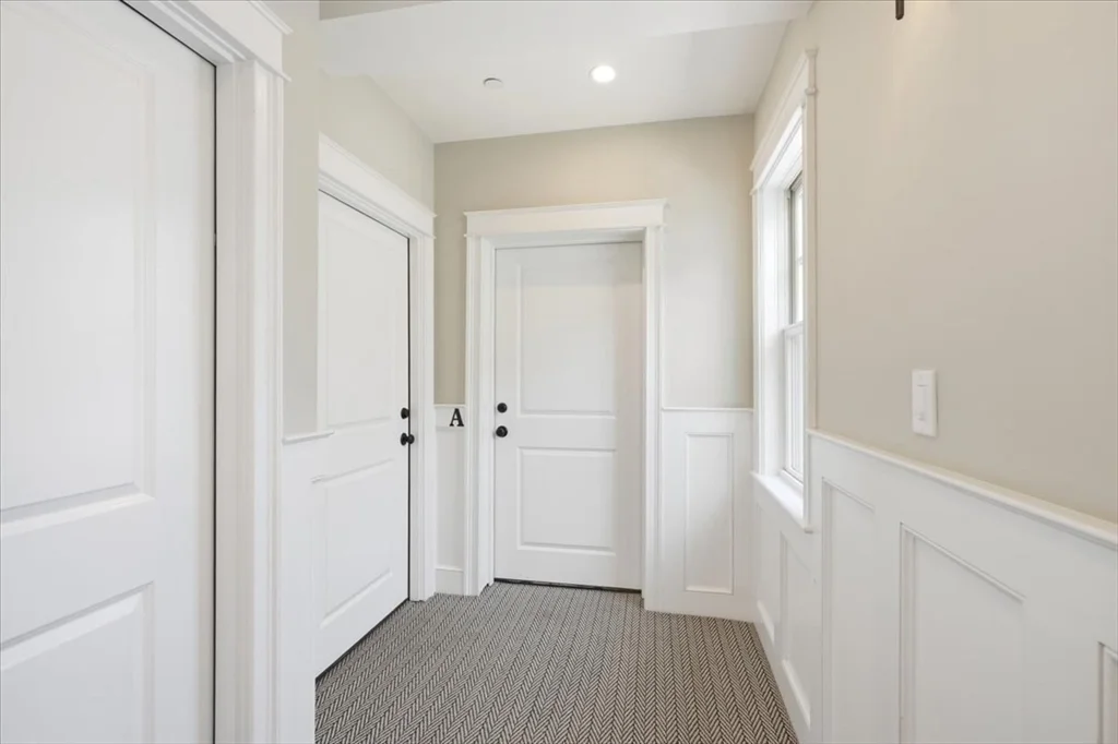 2 bed, 2 bath apartment for rent at 3 Brook St Unit A, Cohasset — photo 21 of 22