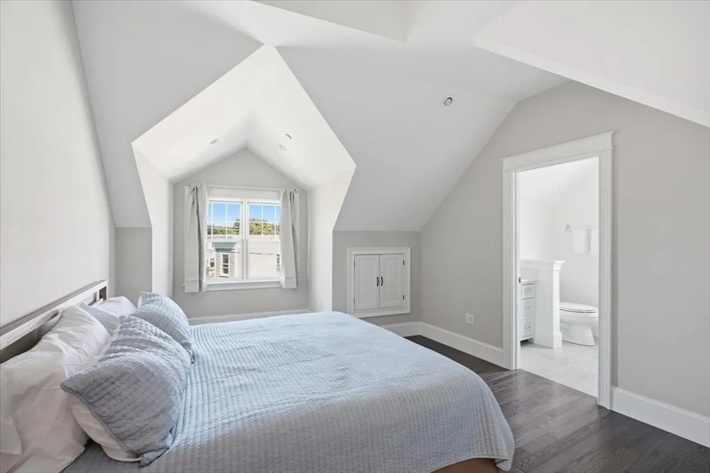 2 bed, 2 bath apartment for rent at 3 Brook St Unit A, Cohasset — photo 16 of 22