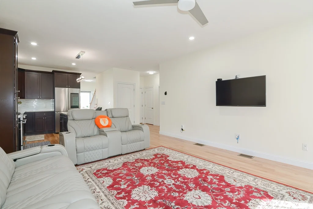 2 bed, 2 bath apartment for rent at 3 Brown Bear Unit 3, Milford — photo 20 of 32