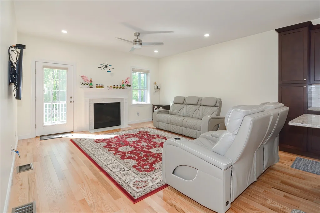 2 bed, 2 bath apartment for rent at 3 Brown Bear Unit 3, Milford — photo 23 of 32