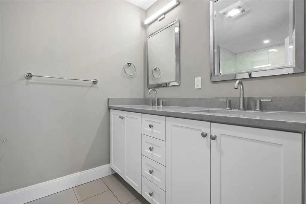 2 bed, 2 bath apartment for rent at 3 Burke Ln Unit 202, Wellesley — photo 8 of 18