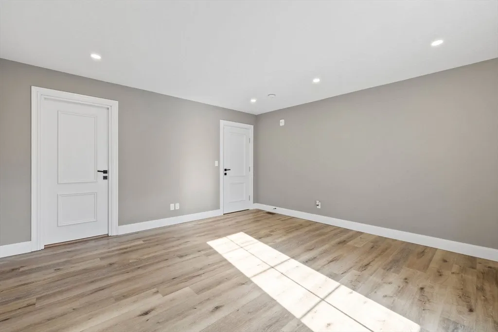 2 bed, 2 bath apartment for rent at 3 Burke Ln Unit 203, Wellesley — photo 12 of 23