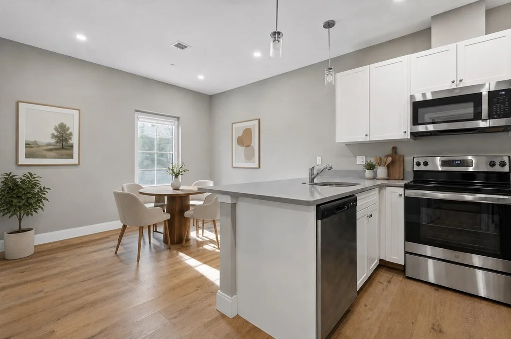 2 bed, 2 bath apartment for rent at 3 Burke Ln Unit 203, Wellesley — photo 1 of 21