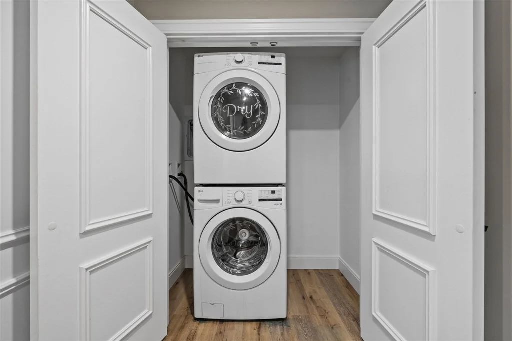 2 bed, 2 bath apartment for rent at 3 Burke Ln Unit 203, Wellesley — photo 17 of 21