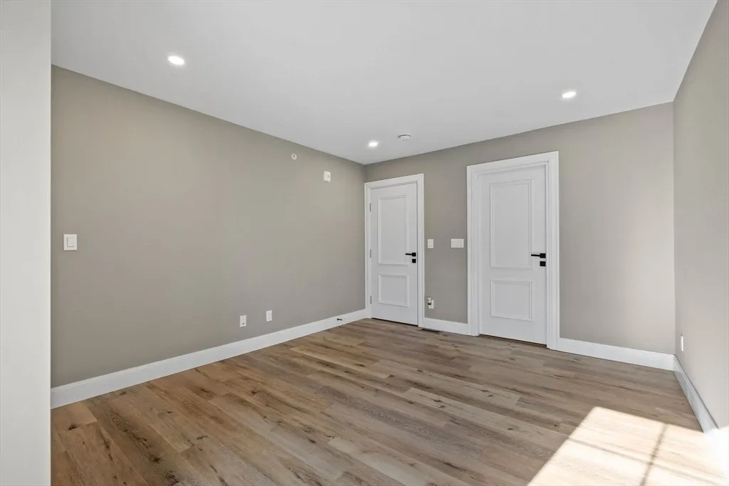 2 bed, 2 bath apartment for rent at 3 Burke Ln Unit 203, Wellesley — photo 17 of 23
