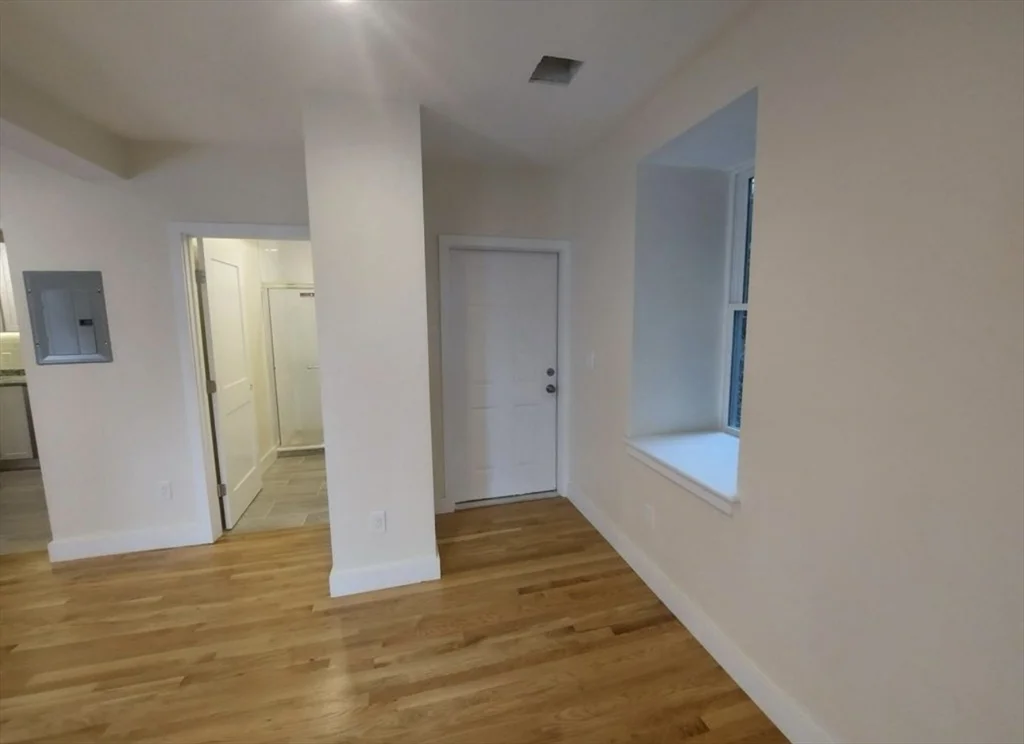 Studio bed, 1 bath apartment for rent at 3 Centre St Ter Unit 2, Roxbury — photo 5 of 16