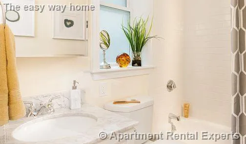 1 bed, 1 bath apartment for rent at 3 Chauncy St Unit 10, Harvard Square — photo 4 of 5