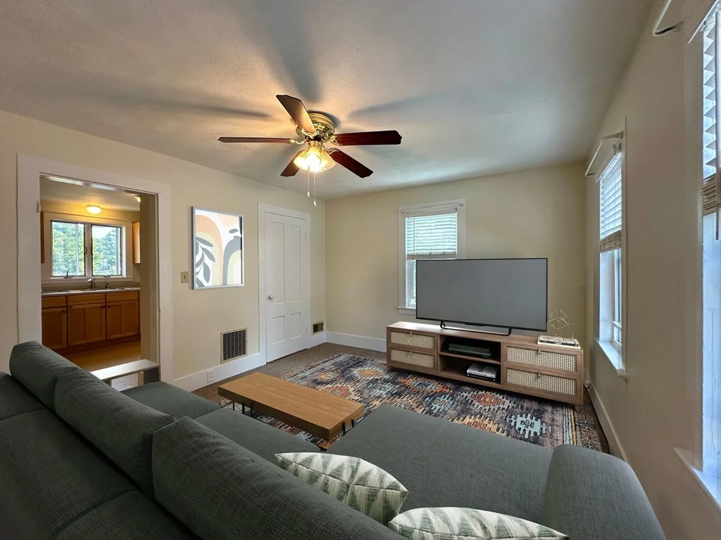1 bed, 1 bath apartment for rent at 3 Cherry St Unit 1, Hudson — photo 6 of 14