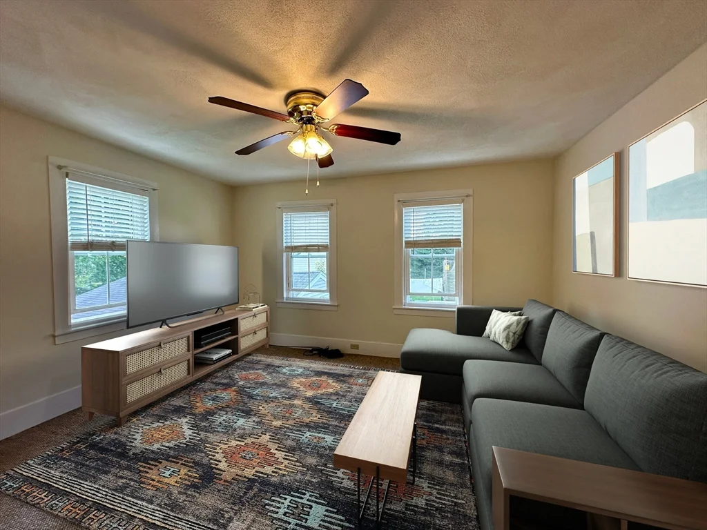 1 bed, 1 bath apartment for rent at 3 Cherry St Unit 1, Hudson — photo 4 of 14
