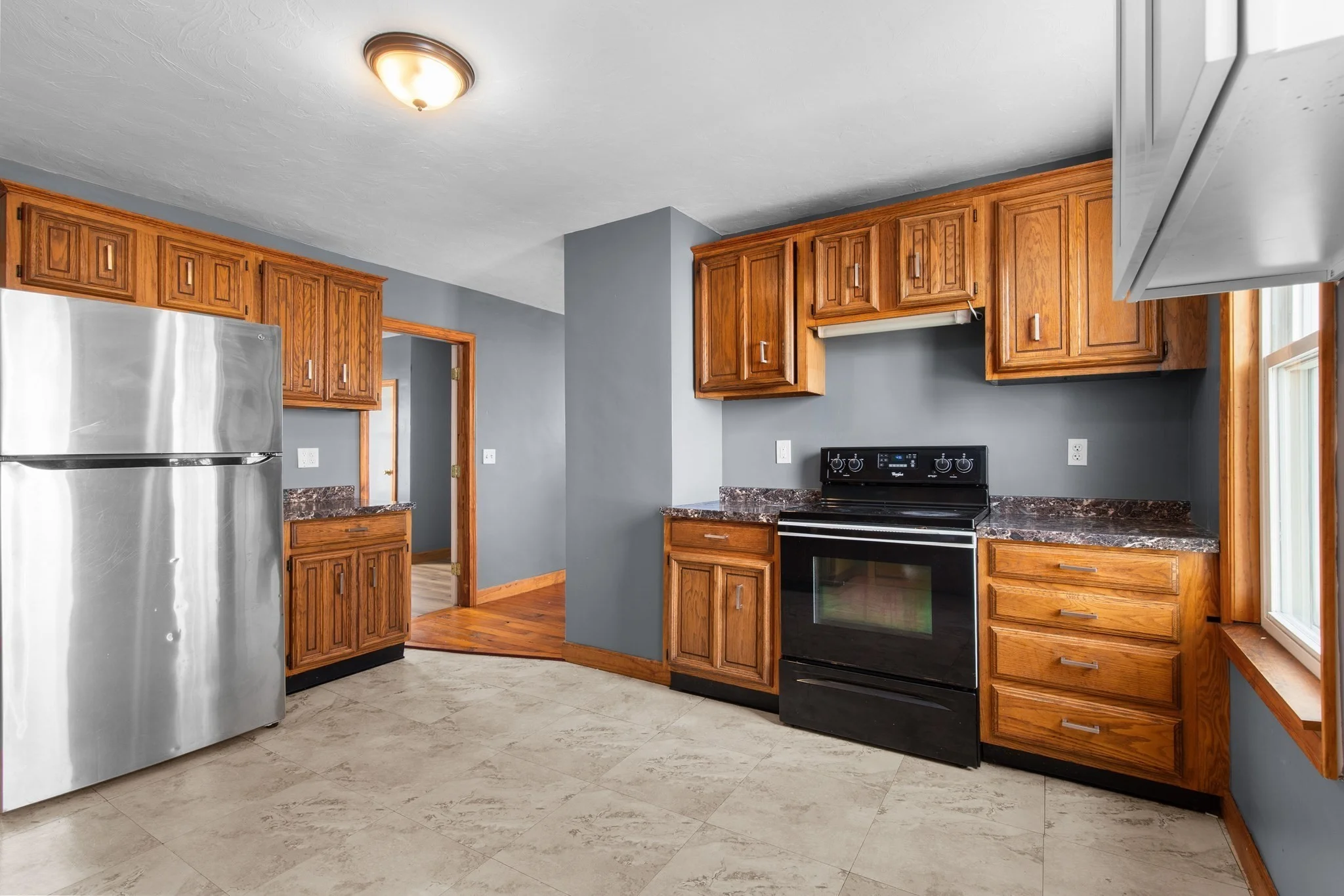 2 bed, 1 bath apartment for rent at 3 Church Ave Unit 2, Taunton — photo 1 of 15