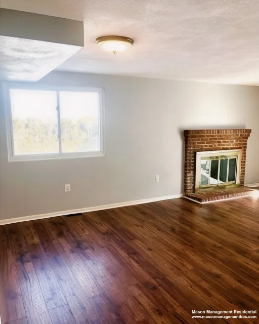 3 bed, 1.5 bath apartment for rent at 3 Circuit Ln Unit 1, Watertown — photo 3 of 24