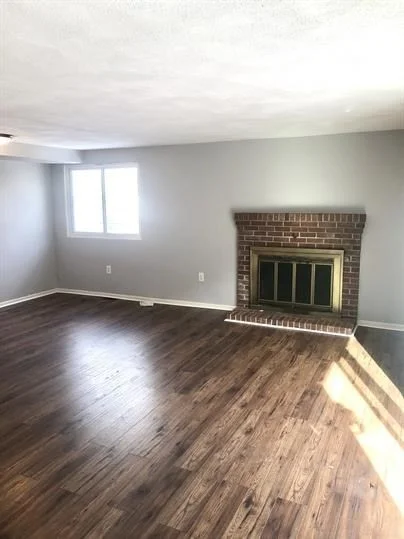 3 bed, 1 bath apartment for rent at 3 Circuit Ln Unit 3, Watertown — photo 4 of 28