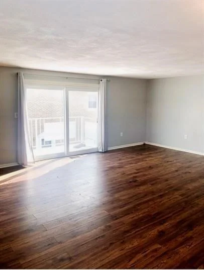 3 bed, 1 bath apartment for rent at 3 Circuit Ln Unit 3, Watertown — photo 5 of 28