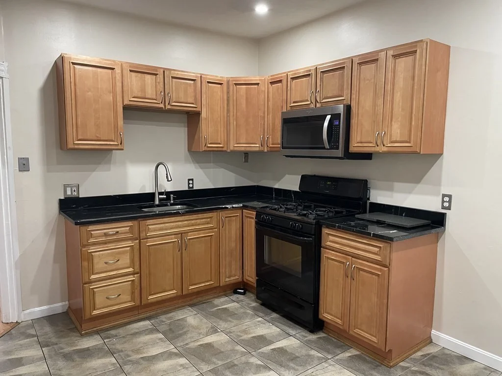 3 bed, 1 bath apartment for rent at 3 Circuit Sq Unit 3, Roxbury — photo 6 of 8