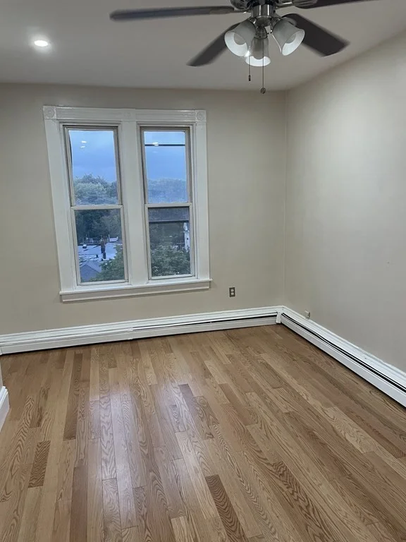3 bed, 1 bath apartment for rent at 3 Circuit Sq Unit 3, Roxbury — photo 4 of 8