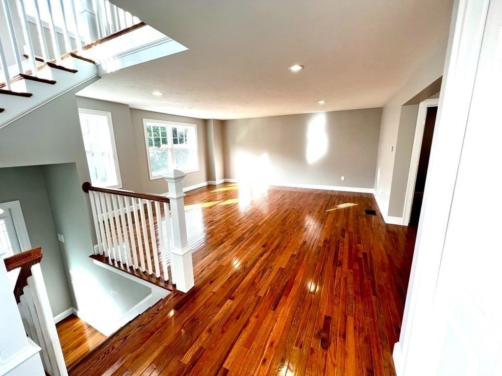 3 bed, 2 bath apartment for rent at 3 Clarence Unit 1, Worcester — photo 2 of 19
