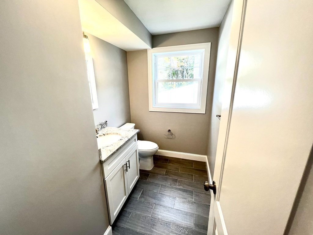 3 bed, 2 bath apartment for rent at 3 Clarence Unit 1, Worcester — photo 8 of 19