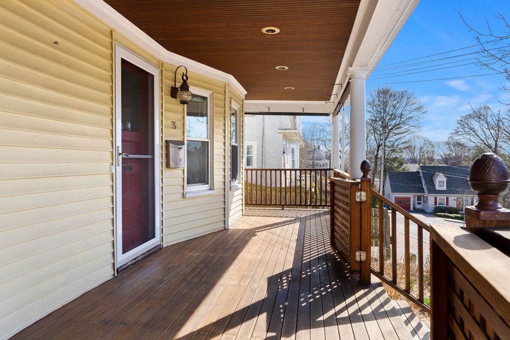 3 bed, 1 bath apartment for rent at 3 Clifford Ave Unit B, Beverly — photo 5 of 41