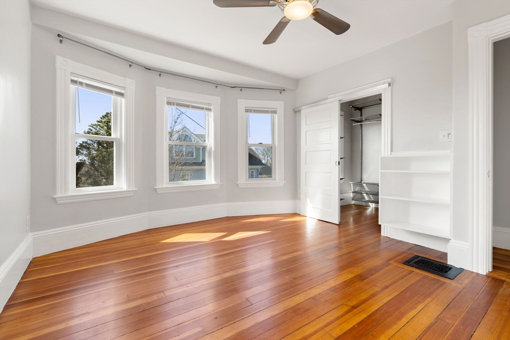 3 bed, 1 bath apartment for rent at 3 Clifford Ave Unit B, Beverly — photo 24 of 41