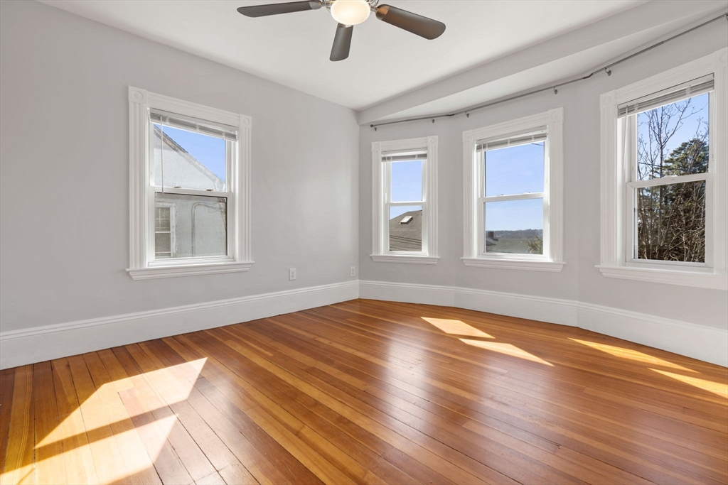 3 bed, 1 bath apartment for rent at 3 Clifford Ave Unit B, Beverly — photo 23 of 41