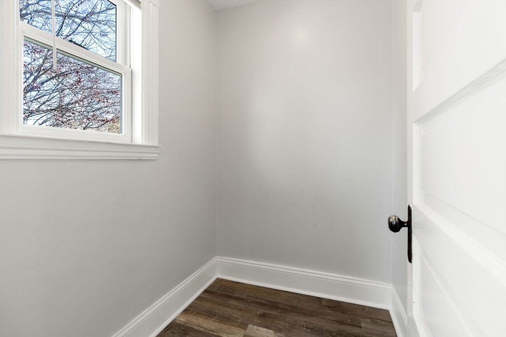 3 bed, 1 bath apartment for rent at 3 Clifford Ave Unit B, Beverly — photo 26 of 41