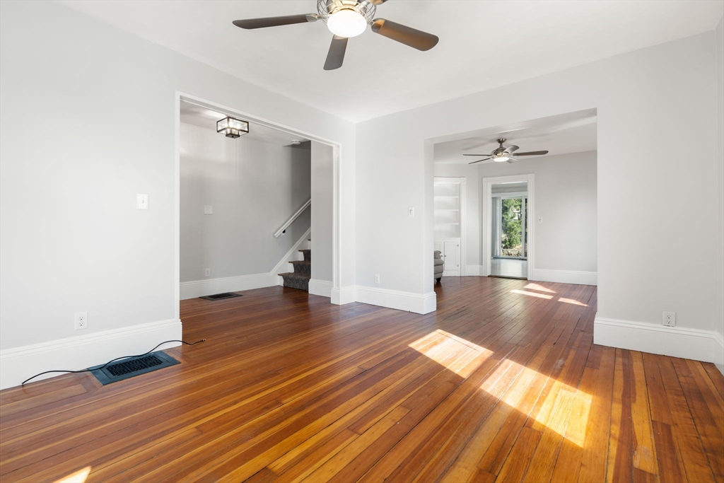 3 bed, 1 bath apartment for rent at 3 Clifford Ave Unit B, Beverly — photo 35 of 41