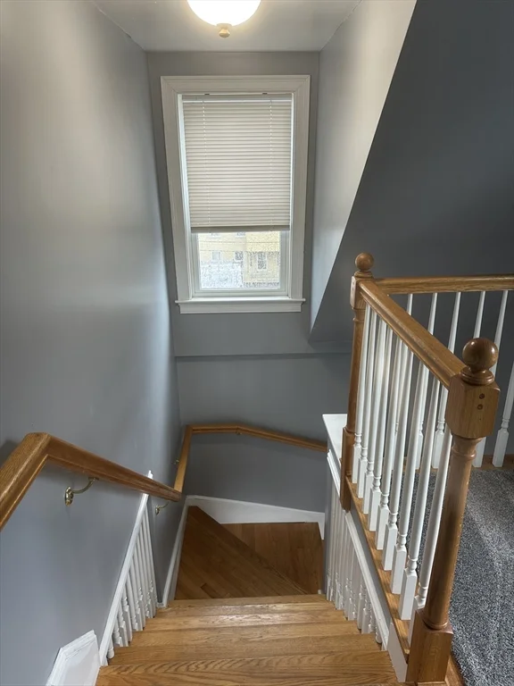 2 bed, 2 bath apartment for rent at 3 Commercial St Unit 2, Marblehead — photo 4 of 22