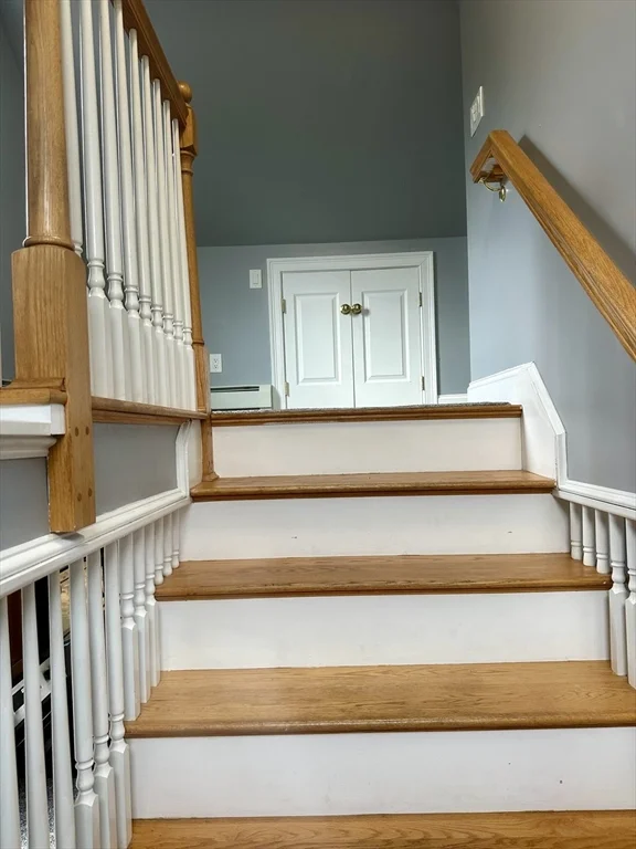 2 bed, 2 bath apartment for rent at 3 Commercial St Unit 2, Marblehead — photo 11 of 22
