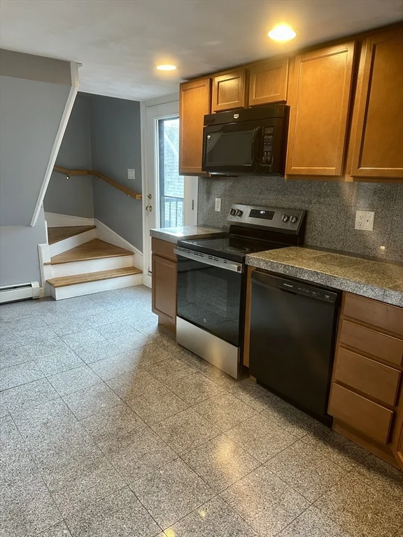 2 bed, 2 bath apartment for rent at 3 Commercial St Unit 2, Marblehead — photo 14 of 22