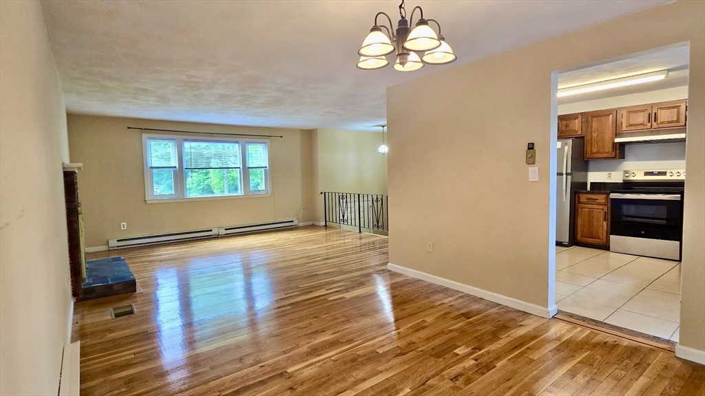 3 bed, 2 bath apartment for rent at 3 Concord Rd, Shrewsbury — photo 9 of 24